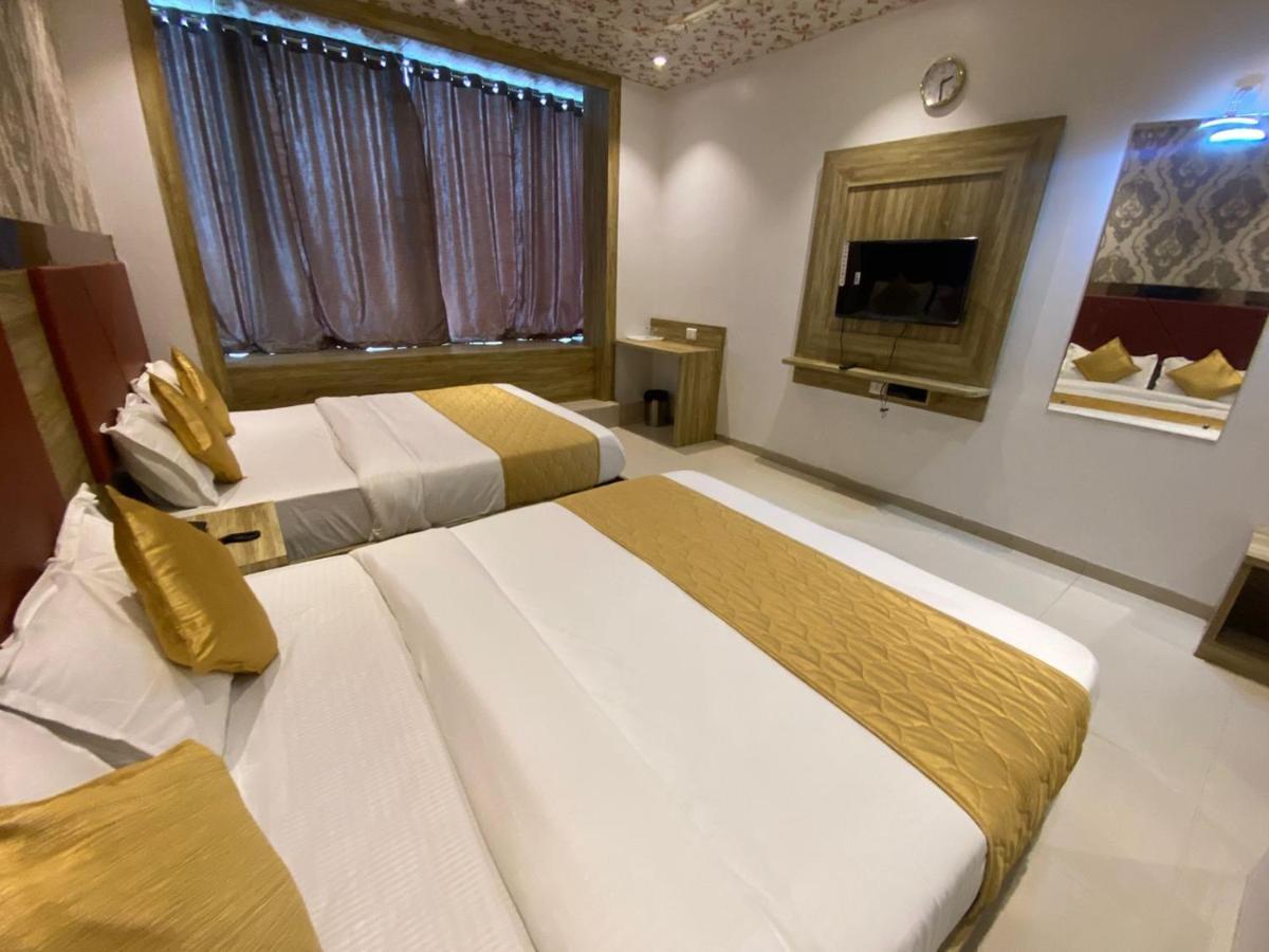 Hotel Bkc Crown - Near Trade Centre, Visa Consulate Bombaj Exteriér fotografie